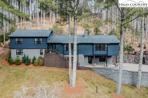281 Old Hartley Rd, Banner Elk, NC 28604