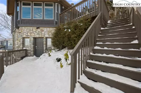 Exterior - 109 Skiloft Rd, Beech Mountain, NC 28604 photo 4 of 5