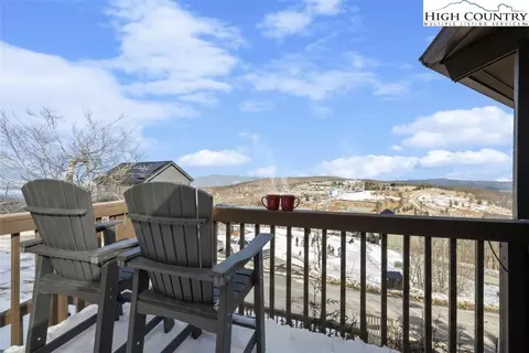 Exterior - 109 Skiloft Rd, Beech Mountain, NC 28604 photo 1 of 5
