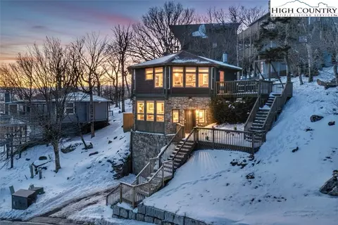 109 Skiloft Rd, Beech Mountain, NC 28604