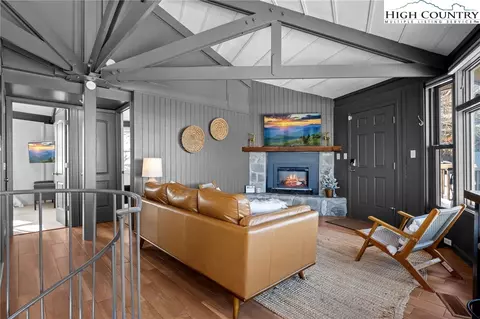 Living - 109 Skiloft Rd, Beech Mountain, NC 28604 photo 1 of 4