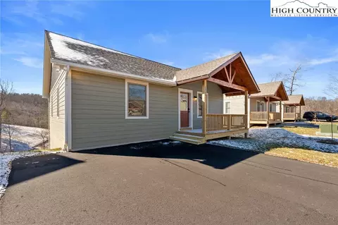 233 Ava Way #109, Boone, NC 28607