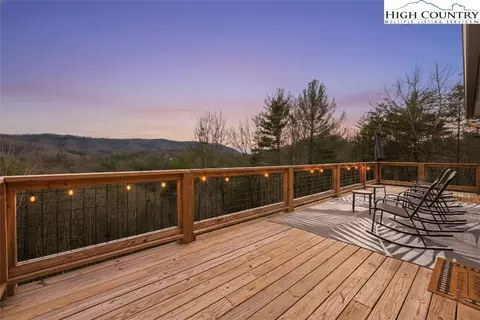 482 Bear Run Rd, Lenoir, NC 28645