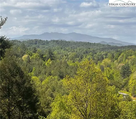 2070 Thoroughbred Way, Lenoir, NC 28645