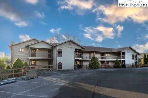 884 Chetola Lakes Dr #302 CARDINAL ., Blowing Rock, NC 28605