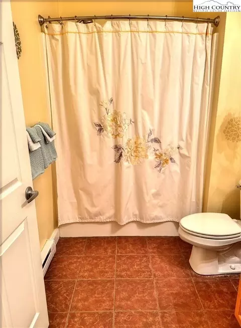 Bath - 3441 S Beech Mountain Pkwy #A4, Beech Mountain, NC 28604 photo 5 of 5
