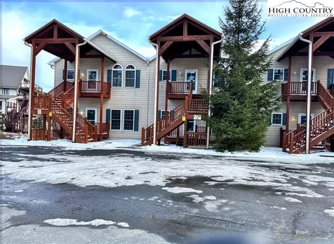 3441 S Beech Mountain Pkwy #A4, Beech Mountain, NC 28604