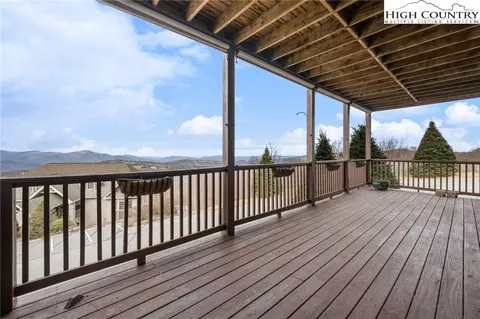 575 Craggy Pointe #13D, Sugar Mountain, NC 28604