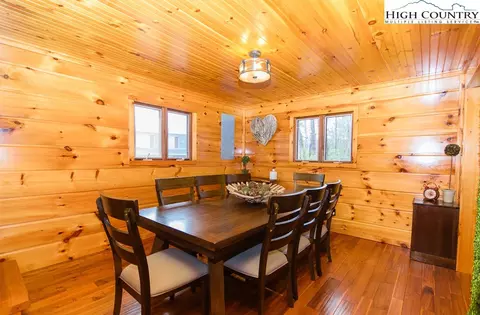 Dining - 994 E Laurel Cir, Deep Gap, NC 28618 photo 2 of 3