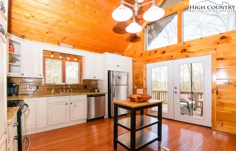 Kitchen - 994 E Laurel Cir, Deep Gap, NC 28618 photo 2 of 4