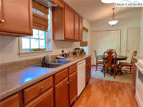 Kitchen - 109 Doe Run, Morganton, NC 28655 photo 3 of 3