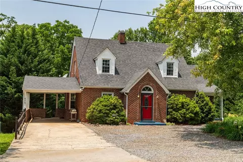 4216 Boone Trl, Millers Creek, NC 28651