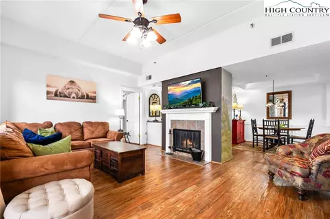 303 Sugar Top Dr #2423, Sugar Mountain, NC 28604