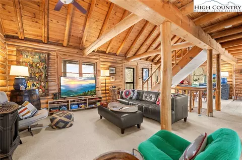 178 Fox Run, Sugar Mountain, NC 28604 photo 4