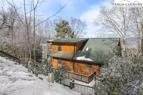 178 Fox Run, Sugar Mountain, NC 28604 photo 2