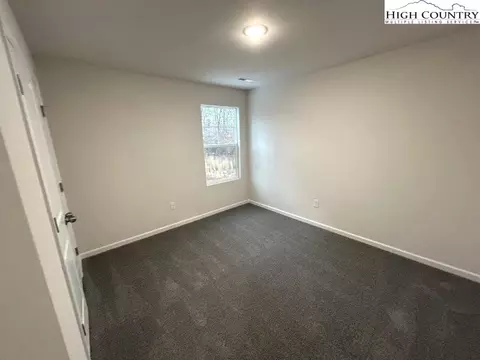 Bedroom - 5155 NE Mark Dr, Hickory, NC 28601 photo 6 of 10