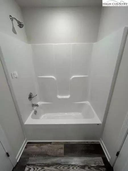 Other - 5155 NE Mark Dr, Hickory, NC 28601 photo 7 of 10
