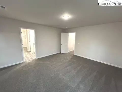 Bedroom - 5155 NE Mark Dr, Hickory, NC 28601 photo 4 of 10
