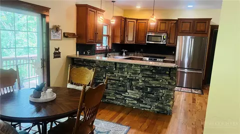 Kitchen - 242 Wallace Xing, Todd, NC 28684 photo 4 of 4