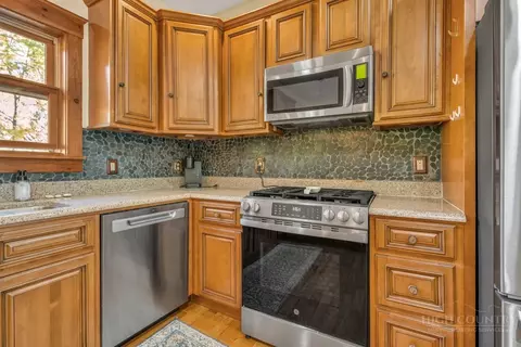 Kitchen - 242 Wallace Xing, Todd, NC 28684 photo 3 of 5