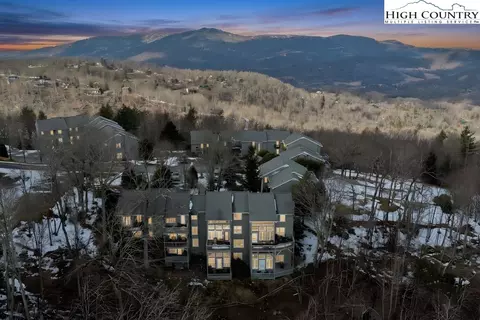 378 Skyleaf Dr #A8, Sugar Mountain, NC 28604