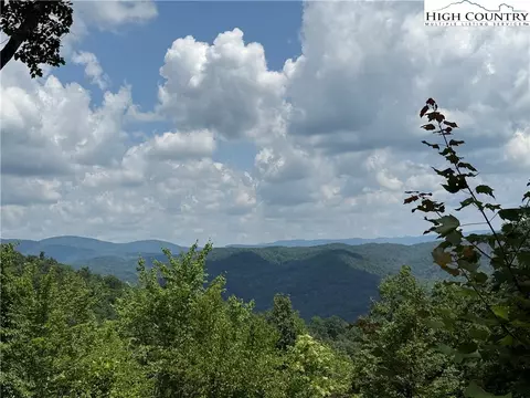 337 Lucas Path Dr, Purlear, NC 28665 photo 3