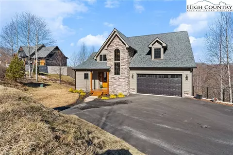 171 Pleasant View Dr, Vilas, NC 28692
