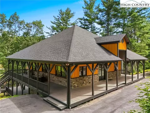 256 Lily Of The Valley Dr, Boone, NC 28607