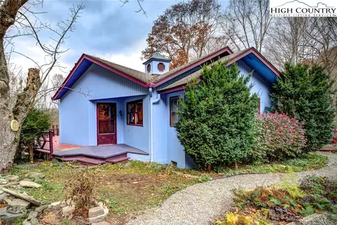873 Silverleaf Rd, Zionville, NC 28698