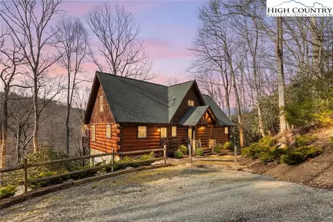 387 New Homestead Dr, Vilas, NC 28692