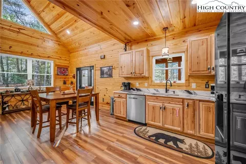 Kitchen - 2533 Buck Mountain Rd, Purlear, NC 28665 photo 1 of 1