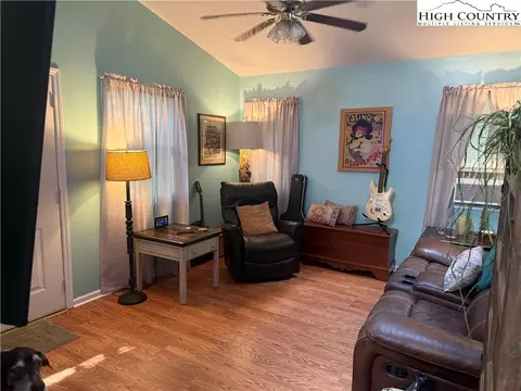 61 River Loop, Newland, NC 28657 photo 6