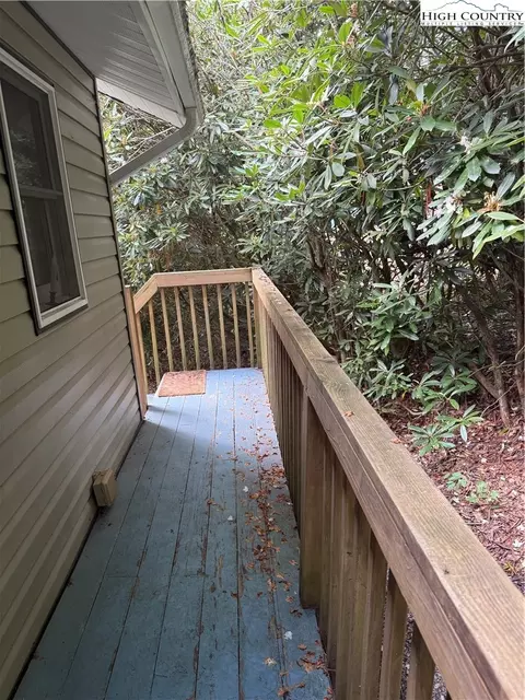 61 River Loop, Newland, NC 28657 photo 32