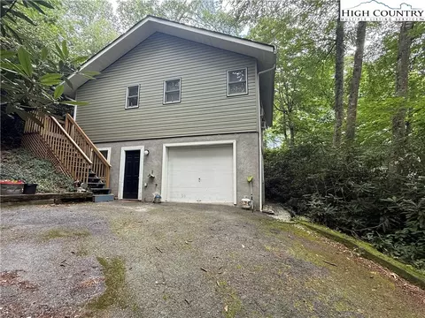 61 River Loop, Newland, NC 28657 photo 31