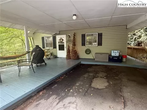 61 River Loop, Newland, NC 28657 photo 36