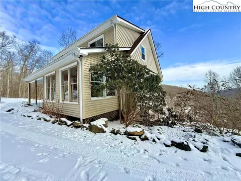 386 Hornblend Dr, Boone, NC 28607 photo 3