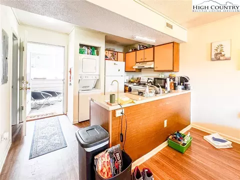 229 E King St #23, Boone, NC 28607 photo 3