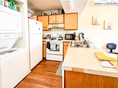 229 E King St #23, Boone, NC 28607 photo 4