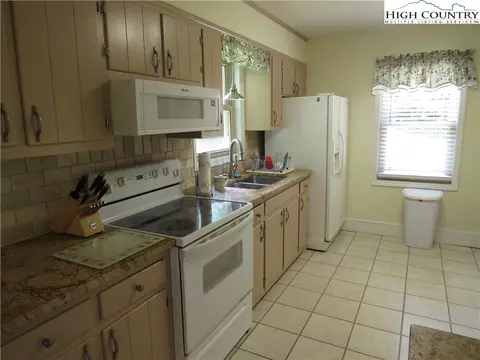 Kitchen - 296 Silo Rd, Sparta, NC 28675 photo 1 of 3