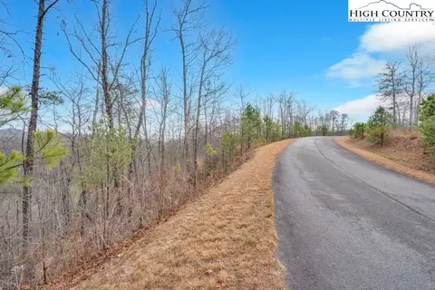 26 Lavender Ln, Ferguson, NC 28624 photo 4