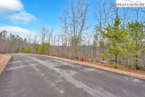 26 Lavender Ln, Ferguson, NC 28624 photo 3