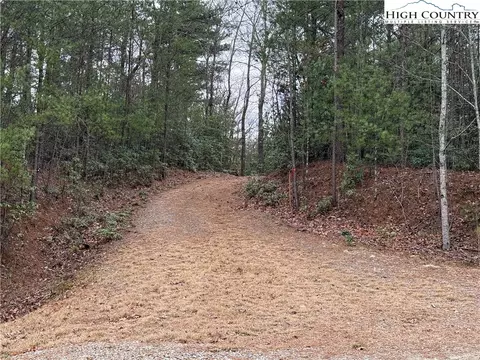 lot82 Deer Antler Dr, Purlear, NC 28665 photo 4