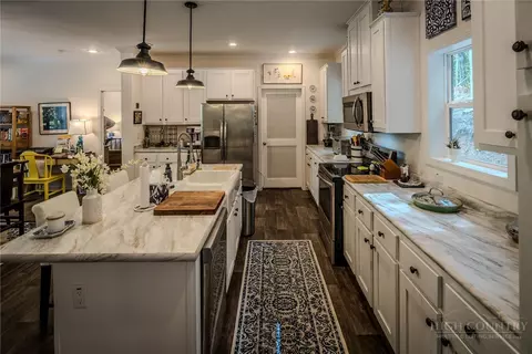 Kitchen - 211 Wild Daisy Ln, Beech Mountain, NC 28604 photo 8 of 8