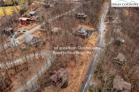 131 Clubhouse Rd, Beech Mountain, NC 28604