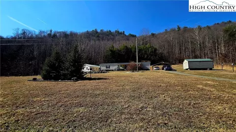 8043 N Old Nc Highway 16, Millers Creek, NC 28651