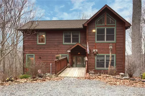 167 Rhododendron Dr, Beech Mountain, NC 28604