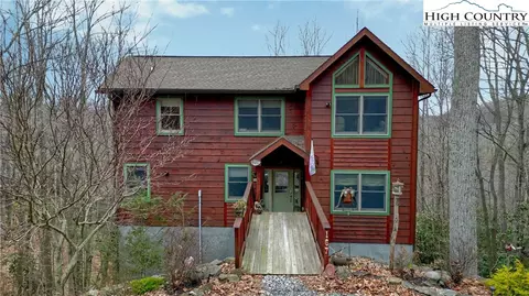 167 Rhododendron Dr, Beech Mountain, NC 28604