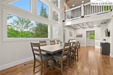 111 Overbrook Trl, Beech Mountain, NC 28604