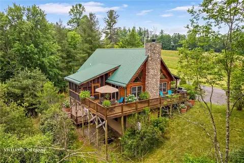 203 Waterwood Dr, West Jefferson, NC 28694