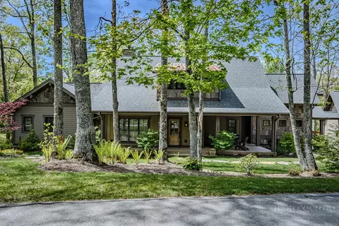 137 Mountain Breeze Knl, Blowing Rock, NC 28605